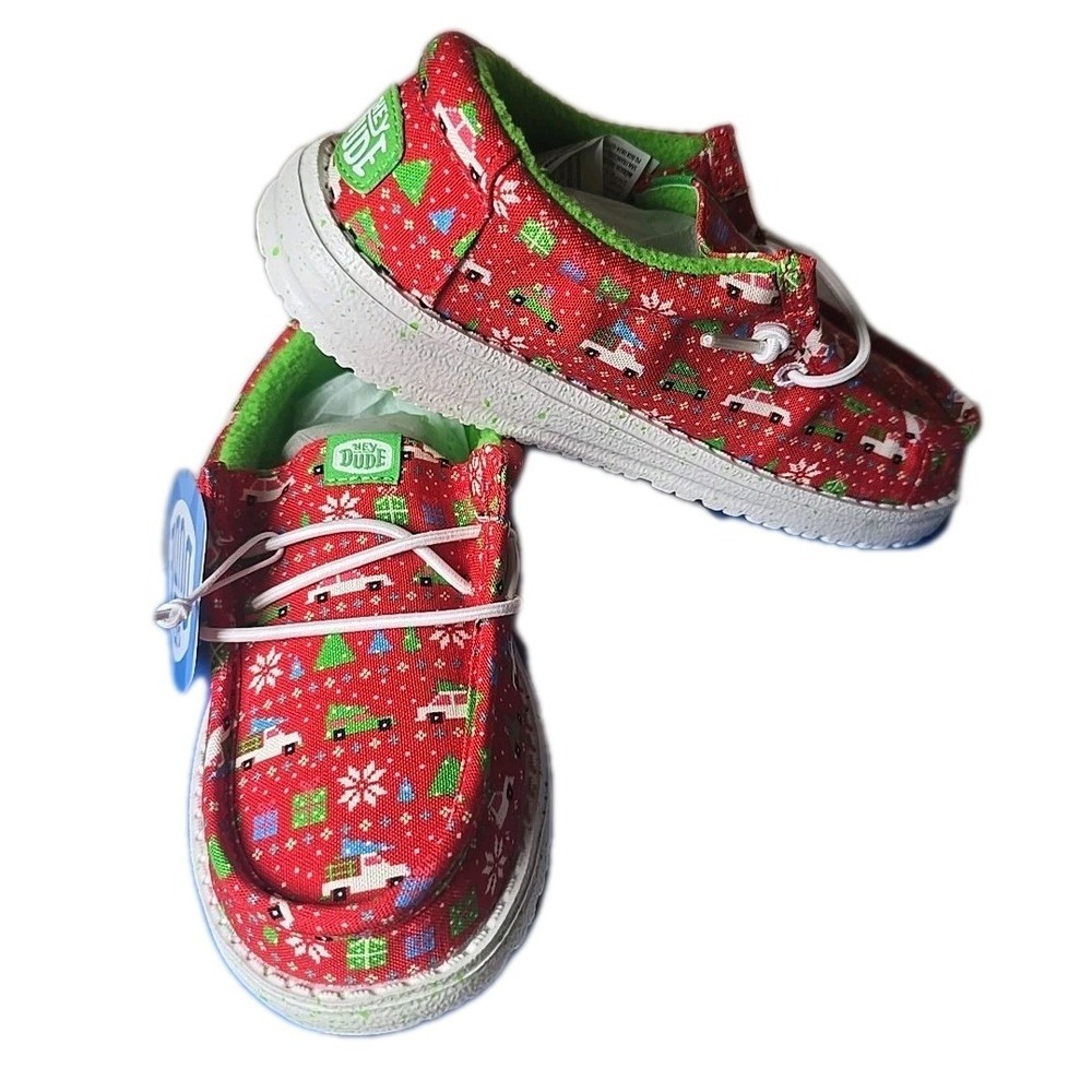 Hey Dude NIB Wally Y Holiday Sweater Red/Green Shoes Youth Size J1 NEW